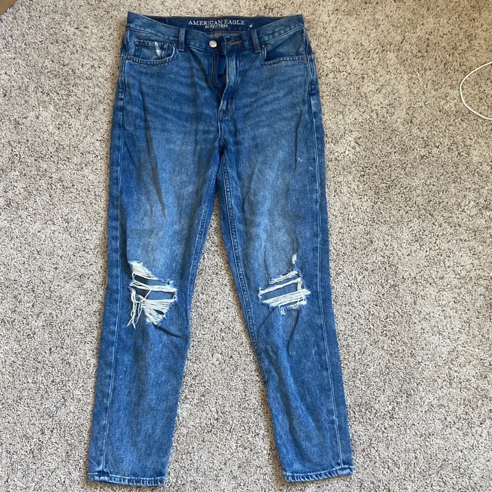 American Eagle mom jeans!